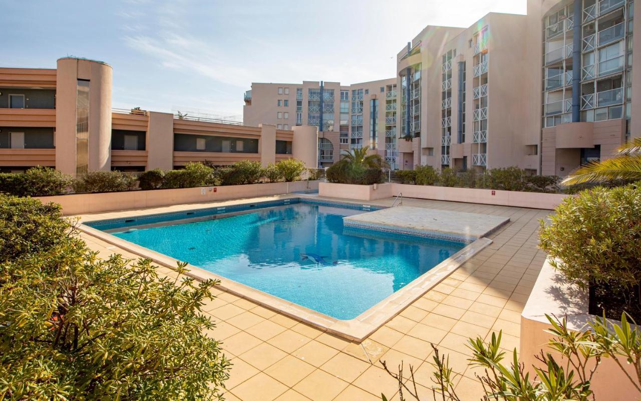 Appartement T3 Traversant Residence Standing Garage Et Piscine Exterieure Gratuits Сет Экстерьер фото